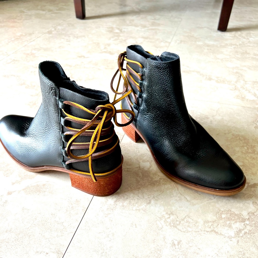 Nwb Black Booties